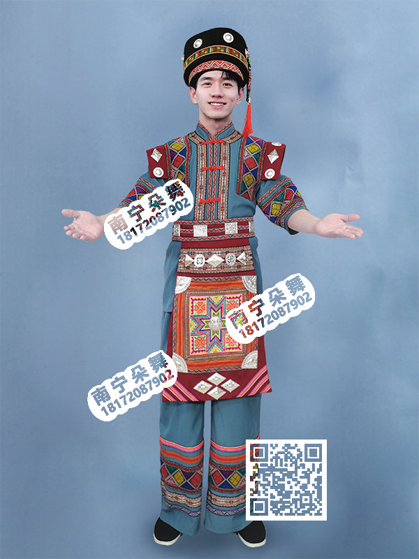 墨蓝壮锦绣花围腰男瑶族