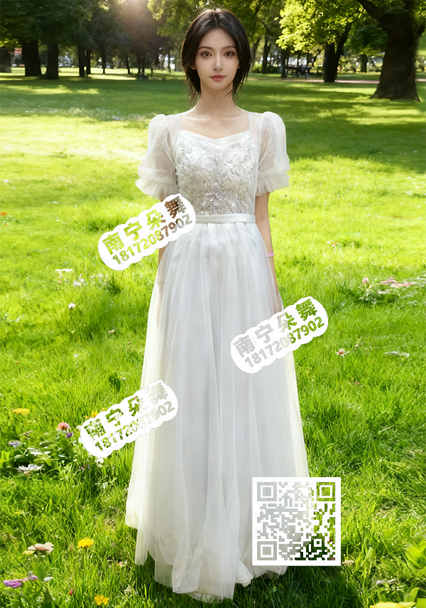 白色灯笼网纱短袖长礼服