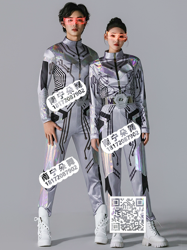 银白间黑我的中国芯现代男套装